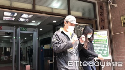 他稱有私交臉書批「這家族貪到新境界」　蘇嘉全怒：判無罪乾脆修掉毀謗罪