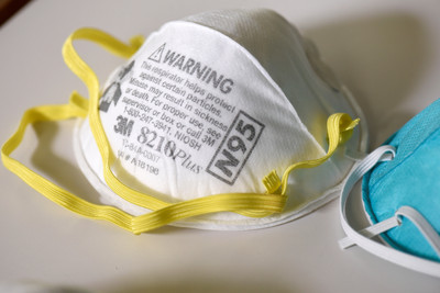 哈佛、麻省理工攜手研發「發光口罩」　一呼氣就能檢測病毒
