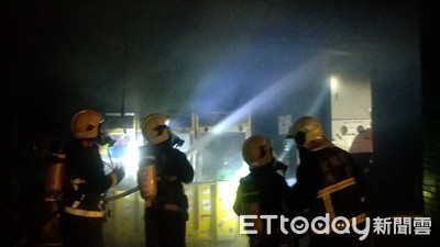 碰！宜蘭歇業「夾娃娃機店」突暗夜大火　 居民被聲音嚇壞：以為瓦斯爆了